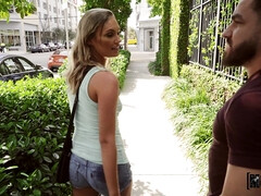 Amerikaans, Badkamer, Blond, Lul, Sperma in gezicht, Buiten, Openbaar, Tieten likken