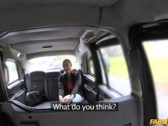 Leie, Grosse titten, Auto, Füsse, Fetisch, Fingern, Lecken, Muschi