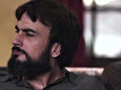 Anaal, Biseksueel, Dubbele penetratie, Hakken, Interraciaal, Likken, Tatoeage, Trio