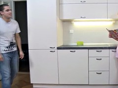 Enthousiasteling, Anaal, Pijpbeurt, Hardcore, Russisch