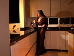 Жопа, Большие сиськи, Грудастые, Латиноамериканки, Мускулы, Кричащие, Тощие, Сиськи