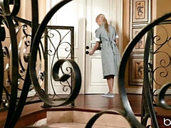 お尻, 美女, デカパイ, なめる, 淫乱熟女, 自然山雀, オマンコ, おもちゃ