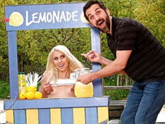 Blondine, Blasen, Lecken, Im freien, Dürr, Tätowierung, Jungendliche (18+), Titten