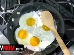 Noire, Frère, Preservatif, Talons, Cuisine, Fille latino, Mère que j'aimerais baiser, Lécher le sphincter