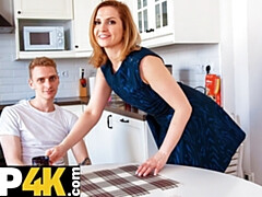 Blond, Bruinharig, Oudere vrouw, Hondjeshouding, Fetisj, Hardcore, Moeder die ik wil neuken, Lerarin