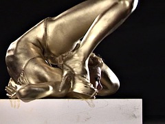 Gold contortion
