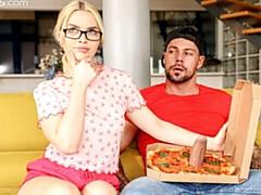 Grosser schwanz, Blondine, Blasen, Hundestellung, Natürlichen titten, Kurzes haar, Jungendliche (18+), Titten