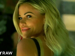 Anal, Gros seins, Blonde, Sucer une bite, Gorge profonde, Faciale, Léchez, Jouets