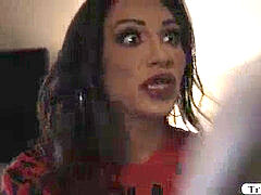 Анальный секс, Минет, Брюнетки, Семяизвержение, Секс без цензуры, Трансы