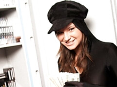 Arsch, Grosser arsch, Blasen, Handjob, Küssen, Rasiert, Jungendliche (18+), Toilette