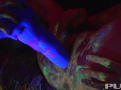 Tetas grandes, Morena, Corridas, Consolador, Perforación, Pov, Tatuaje, Trio