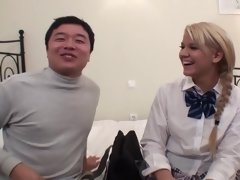 Asiatique, Blonde, Sucer une bite, Éjaculation interne, Hd, Interracial, Japonaise, Jupe