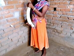 Desi Maid Pumi Gets Creampied in Tight Pussy - Hot Village Fuck