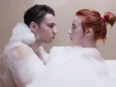 お尻, フェラチオ, バック, 手コキする, キス, なめる, 赤毛, ガリガリ