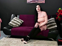 Брюнетки, Одетые девушки голые парни, Женское доминирование, Фетиш, Белье