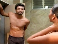 Gros seins, Plantureuse, Célébrité, Tromperie, En levrette, Indienne, Seins naturels, De plein air