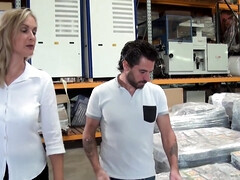 Gros cul, En levrette, Énorme, Mère que j'aimerais baiser, Orgasme, Rugueux, Jarretelles, Nénés