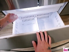 18 ans, Grosse bite, Sucer une bite, Queue, Petite femme, Rugueux, Adolescente, Nénés