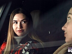 Enthousiasteling, Pijpbeurt, Bruinharig, Hondjeshouding, Klein, Geschoren, Tiener, Tieten likken