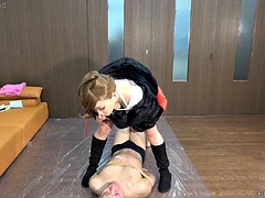 アジア人, 緊縛, 足, フェムドム, 日本人, 下着, オフィス, ペニスバンド