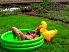Grosse titten, Blondine, Papi, Hardcore, Im freien, Pool, Gummi, Jungendliche (18+)