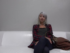 Tchèque, Chatte, Nénés