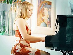 Grosser schwanz, Blasen, Hundestellung, Fingern, Milf, Orgasmus, Pornostars, Überraschung