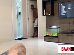 Gros cul, Noire, Blonde, Sucer une bite, Éjaculation interne, Queue, Fille latino, Tatouage