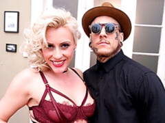 Anal, Culo grande, Verga grande, Tetas grandes, Rubia, Estilo perrito, Madres para coger, Cabello corto