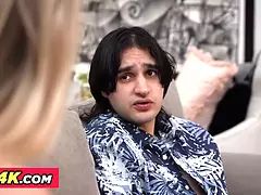 お尻, フェラチオ, 大学生, 怪物, 自然山雀, ピアス, オマンコ, 馬乗り