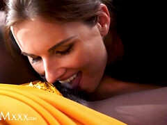 Grosser arsch, Schwarz, Braunhaarige, Schwarz, Hardcore, Lesbisch, Orgasmus, Muschi