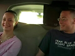 18, デカチン, 茶髪の, 車, 指いじり, 手コキする, ティーン, オッパイの