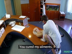 素人, ブロンド, フェラチオ, 医者, なめる, オマンコ, ユニフォーム, のぞき