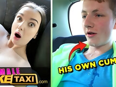 Hot 19YO nearly cums in his mouth during wild taxi ride