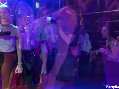 デカチン, デカパイ, フェラチオ, 衣服着たままセックス, チン, グループ, 手コキする, オージー