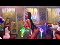 Chica, Tetas grandes, Celebridad