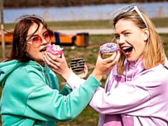 Rubia, Morena, Besar, Lesbiana, Lencería, Masturbación, Coño, Estriptis