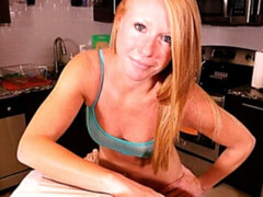 ブロンド, フェラチオ, 口内発射, 手コキする, キッチン, なめる, ハメ撮り, ティーン