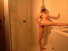 Ванна, Немки, Маски, Мастурбация, Оргазм, Молоденькие