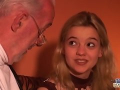 Красотки, Большая жопа, Большой член, Минет, Секс без цензуры, Зрелые, Натуральные сиськи, Молоденькие