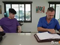 Kont, Grote mammen, Blond, Rondborstig, Hondjeshouding, Sperma in gezicht, Moeder die ik wil neuken, Rijden