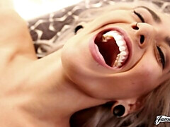 Blond, Bruinharig, Vrouw, Zoenen, Likken, Kut duiken, Geschoren, Tieten likken