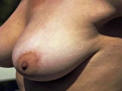Gros seins, Célébrité, Nue, Public