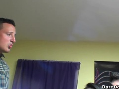 Kont, Pijpbeurt, Bruinharig, Slaapzaal, 1 man 2 vrouwen, Handbeurt, Lesbisch, Geschoren