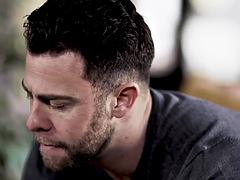 Petite cutie bae cockriding her man