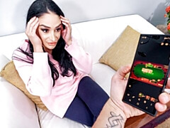 Chambre à dormir, Gros cul, Grosse bite, Gros seins, Sucer une bite, Brunette brune, En levrette, Poilue