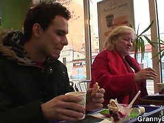 Gorda, Mamada, Garganta profunda, Abuelo, Enorme, Maduro, Adolescente, Tetas