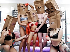 18 летние, Большая жопа, Большой член, Большие сиськи, Минет, Собачьи, Оргии, Тощие