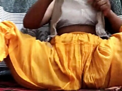 18 ans, Amateur, Lécher le cul, Fait maison, Indienne, Solo, Adolescente, Nénés