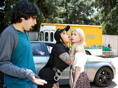 Большая жопа, Лизание, Киски, Втроем